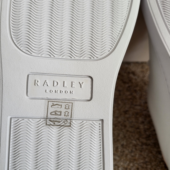 ♥️NWT❤️ RADLEY LONDON WOMENS SNEAKERS - Picture 9 of 12
